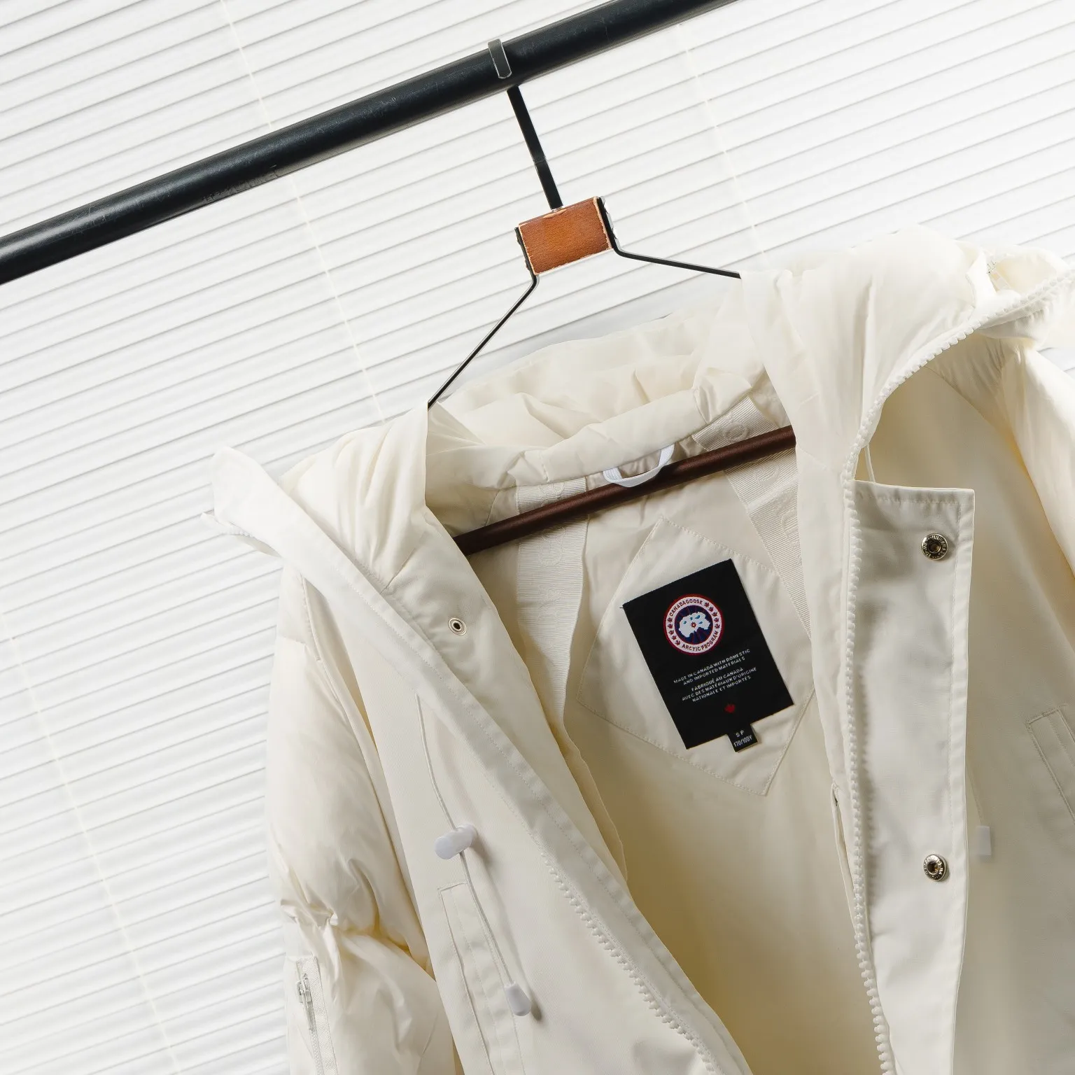P900 2056MW White Paradigm Chilliwack Men's Sizes: XS S M L XL XXL.